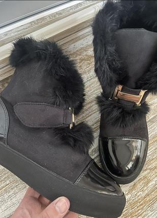 Неймовірно круті , легкі та теплі зимові чоботи з натуральним хутром 38. маломірять на 37-37,5