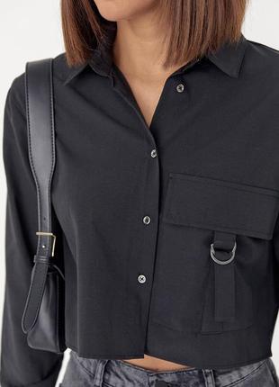 Укороченная женская рубашка с накладным карманом - черный цвет, s (есть размеры)4 фото