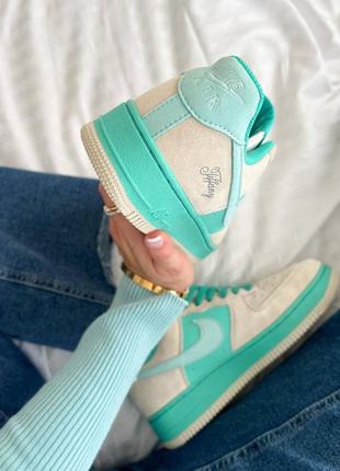 Жіночі кроссівки nike tiffany rainbow x af grey blue3 фото