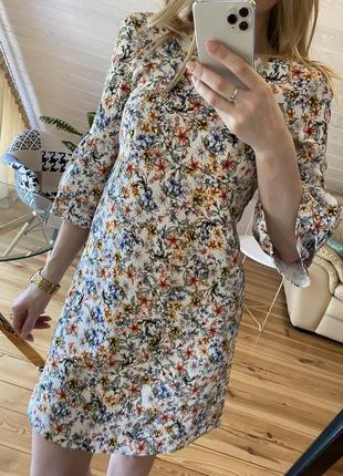 Платье zara с рюшей в цветочек