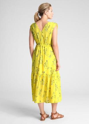 Многоуровневое платье миди с v-образным вырезом в цветочный принт от gap3 фото