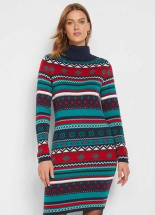 Крутое вязаное платье свитер, с горлом, с узорами, bpc collection, синее, зелёное, миди, трикотажное,