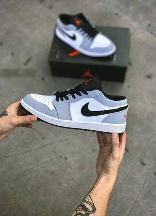 Air jordan 1 retro low “light smoke”