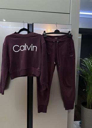 Утеплений спортивний костюм calvin klein розмір м на флісі оригінал