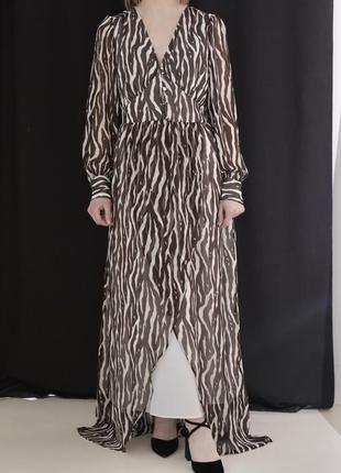 Платье шифоновое длины макси, с шлейфом  ☑️производитель - na-kd ☑️размер - s ☑️цвет - энимал принт1 фото
