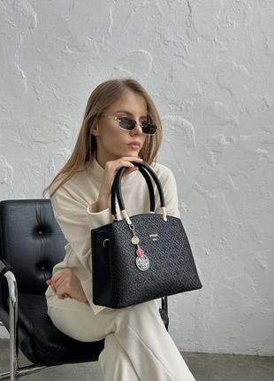 Женская сумка - шоппер guess черная