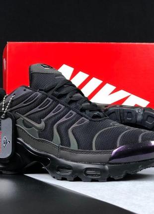 Чоловічі кросівки nike air max plus tn чорні хамелеон