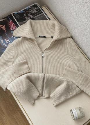 🤎стильний шерстяний кремовий светр з зіп замком і  високою горловиною дорогого бренду marc o’polo 🤤 55% шерсть, 20% бавовна😍