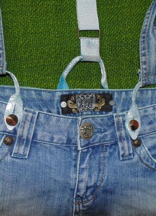 Стильная джинсовая юбка на подтяжках victoria beckhem. размер -30. s2 фото