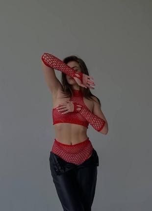 Жіночий набір білизни червоного кольору топ трусики рукавички в сітку зі стразами4 фото