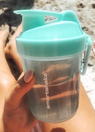 Пляшка шейкер спортивна універсальна для спортзалу smartshake original2go 600ml mint green (original) dm-113 фото