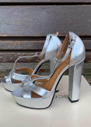 Босоніжки туто, нові 37 розмір