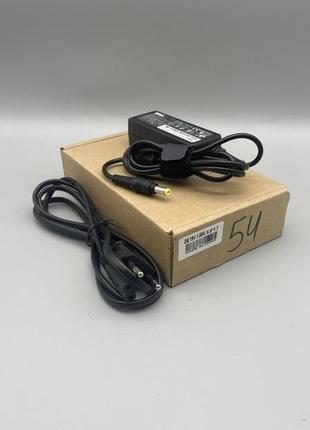 Блок живлення de 19v 1.58a (5.5. x 1.7)