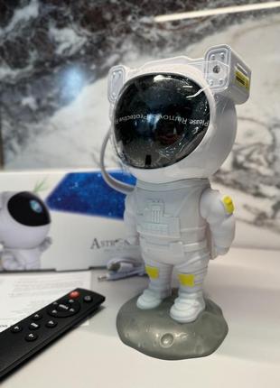 Ночник проектор звездного неба el-543-34 астронавт на луне космонавт с пультом и таймером