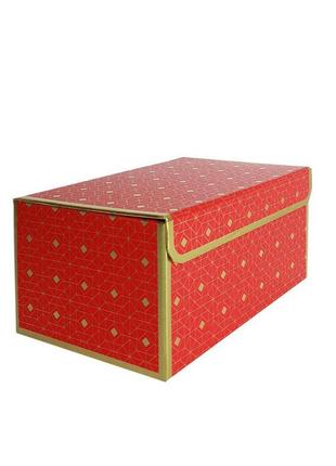 Подарункова коробка червона з золотим геометричним малюнком, l — 25,3×18×13,5 см
