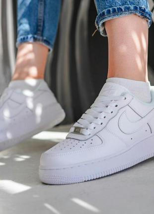 Шикарные кроссовки  nike air force 1 white кросівки9 фото