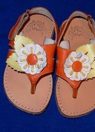 Босоножки 23 размер тм chicco