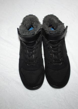 Кросівки хайтопи утеплені фірми nike 33,5 розміру по устілці 22 см.2 фото