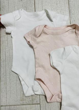 Набор боди с коротким рукавом на новорожденную девочку 0-3 мес.2 фото