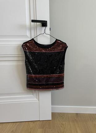 Оригінальня блуза у паєтках