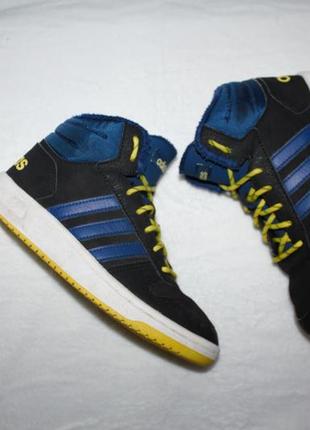 Кросівки хайтопи утеплені фірми adidas 36,5 розміру за устілкою 24 см.3 фото