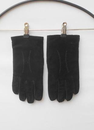 Зимние замшевые перчатки