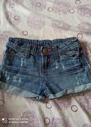Джинсовие шорти на 6-7 лет