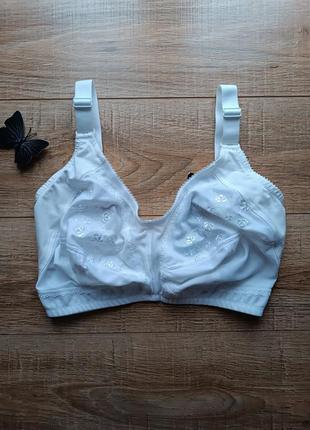 Бюстгальтер на велику чашку g