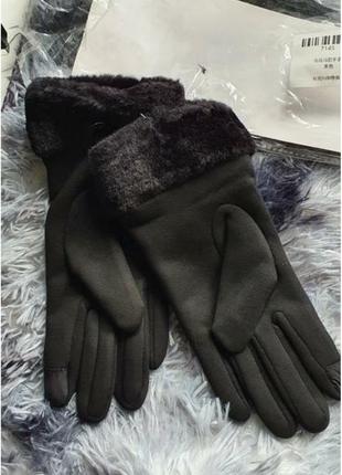 Женские теплые перчатки с тачпадом на указательном пальце8 фото