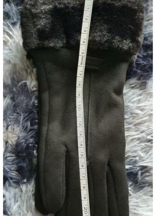 Женские теплые перчатки с тачпадом на указательном пальце7 фото