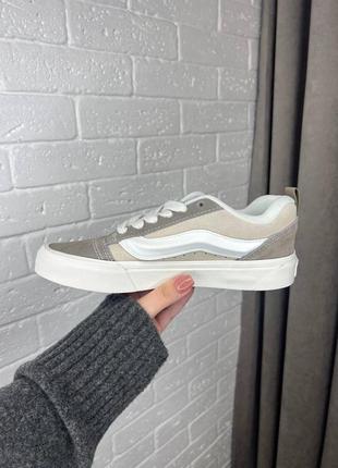 Кеды в стиле vans