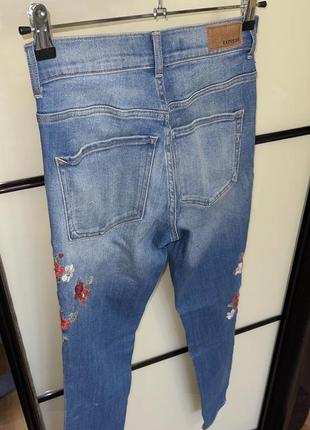 Джинсы оригинальные скинни с вышивкой штаны джинсовые7 фото