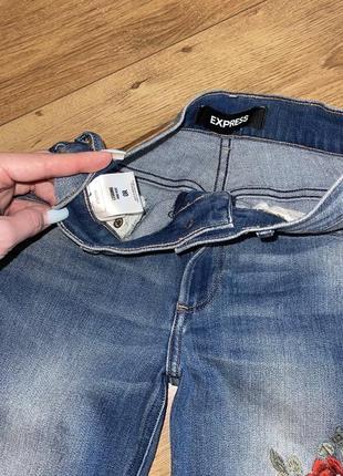 Джинсы оригинальные скинни с вышивкой штаны джинсовые9 фото