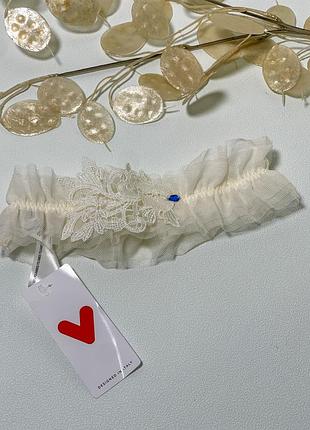 Подвязка с кружевом и синим камешками lovable taglia unica