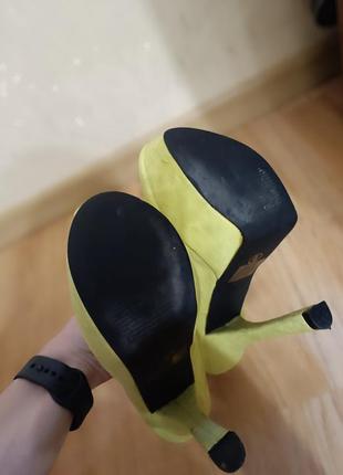Туфлі жовтого кольору3 фото