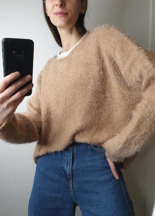 Мягкий удлиненный теплый свитер травка джемпер цвета кэмэл нюдового2 фото