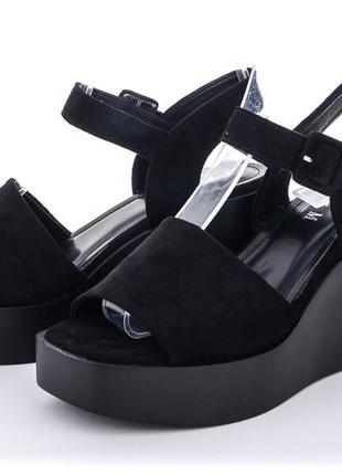 Отримала 🔥
ціна 750гривень
розміри -37-38-39-40-41 💥🌸✅