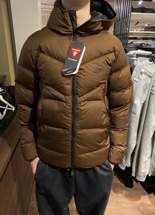 Пуховик nike shtorm-fit size : s