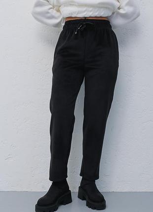 Жіночі штани з велюру