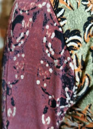 Платье стрейч футляр миди в принт этно узор с напылением стразами6 фото