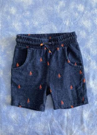 Nutmeg фирменные шортики на мальчика