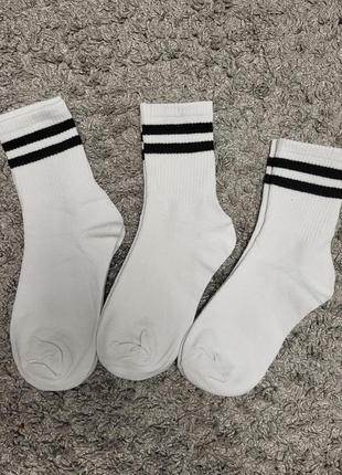 Носки белые длинные с полосками2 фото