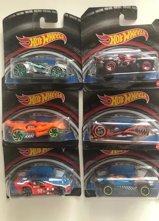 Нові машинки hot wheels