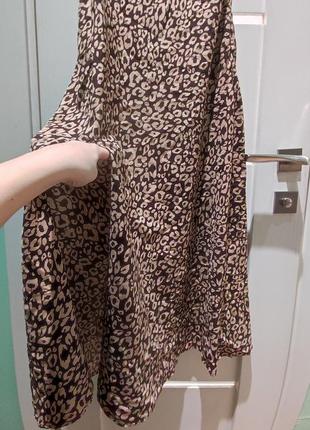 Макси платье с разрезом в бельевом стиле леопардовый принт5 фото