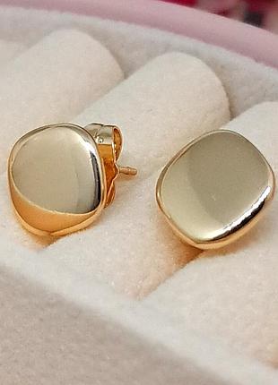 Серьги гвоздики из медицинского золота