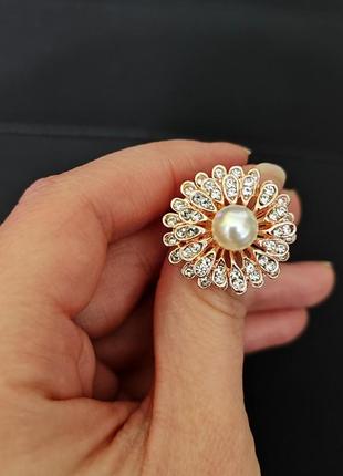 Стильное кольцо с жемчужинкой и кристаллами бижутерия5 фото