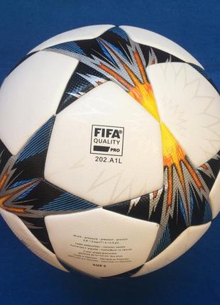 М'яч футбольний adidas finale kiev omb 2018 cf1203 (розмір 5)4 фото