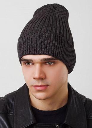 Молодежная мужская шапка лопата черная2 фото