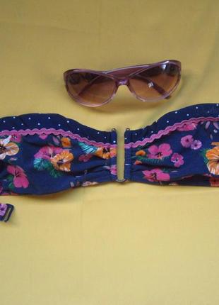 Фірмовий пляжний бюстгальтер