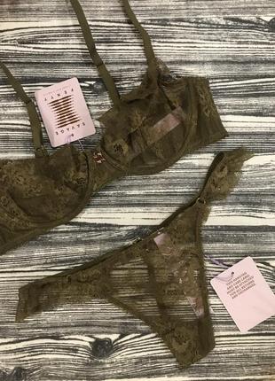 Шикарный оливковый комплект rihanna